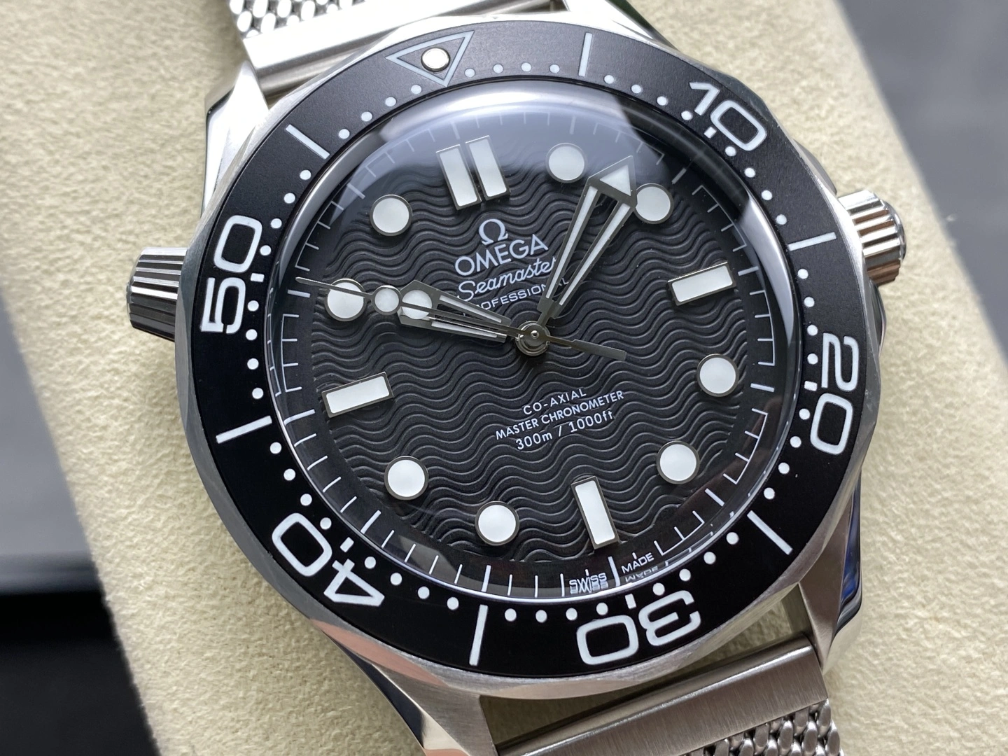 RelaxedFit CBD Factory Omega Seamaster Diver 300M 42mm “No Time To Die” 007 Edition Titanium Mesh Bracelet (210.30.42.20.01.010) 1:1 Super Clone – DD8806 Movement 223